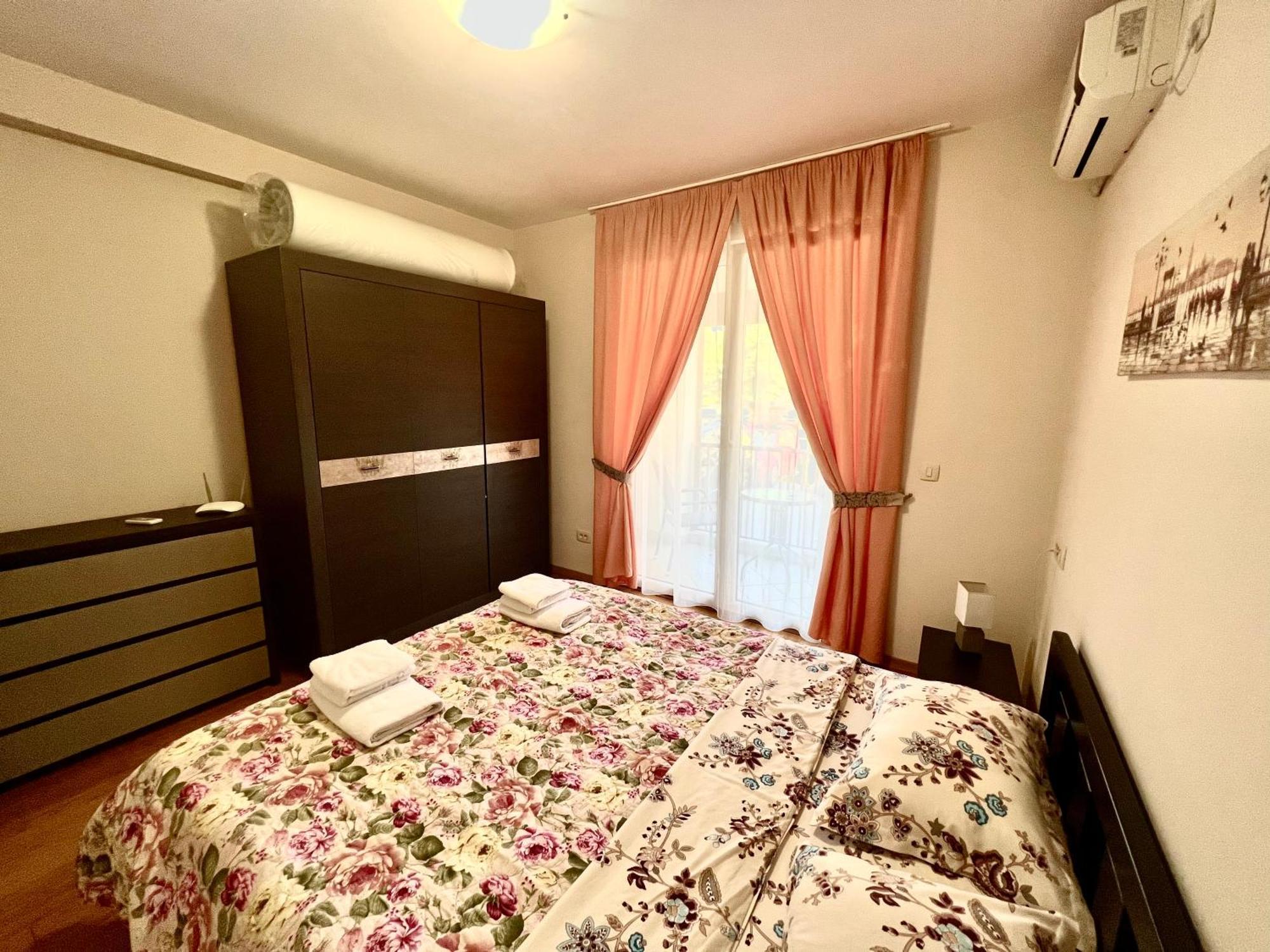 Apartments Nirgilija Tivat Zewnętrze zdjęcie